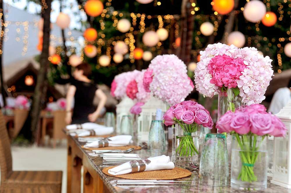 Interactive Wedding Reception Ideas Your Guests Will Love